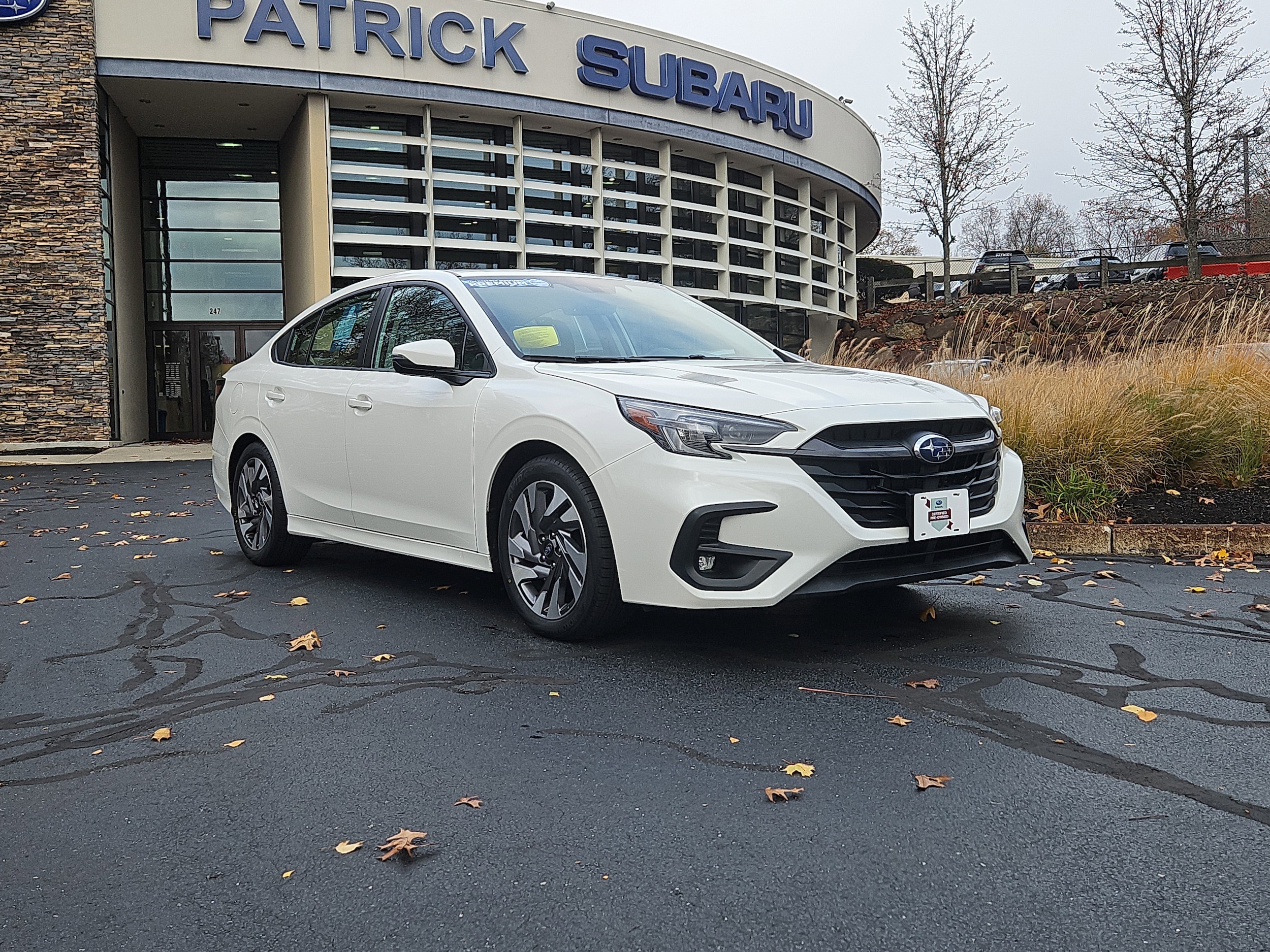 2023 Subaru Legacy Limited's photo