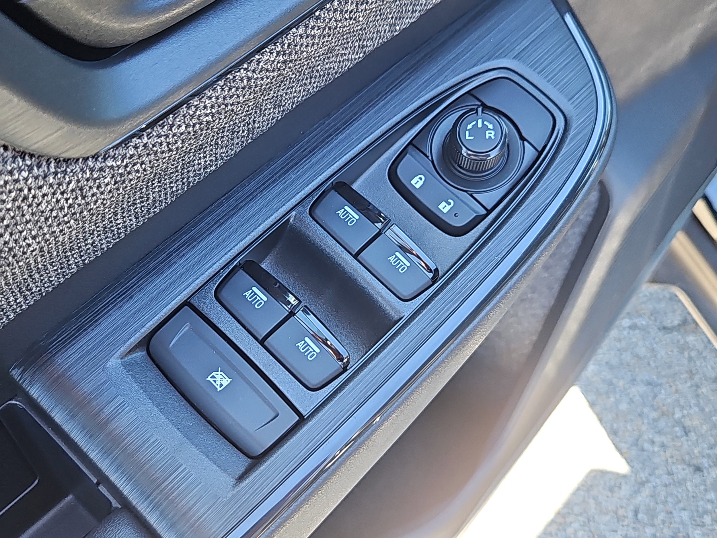 2026 Subaru Outback Premium - Photo 11