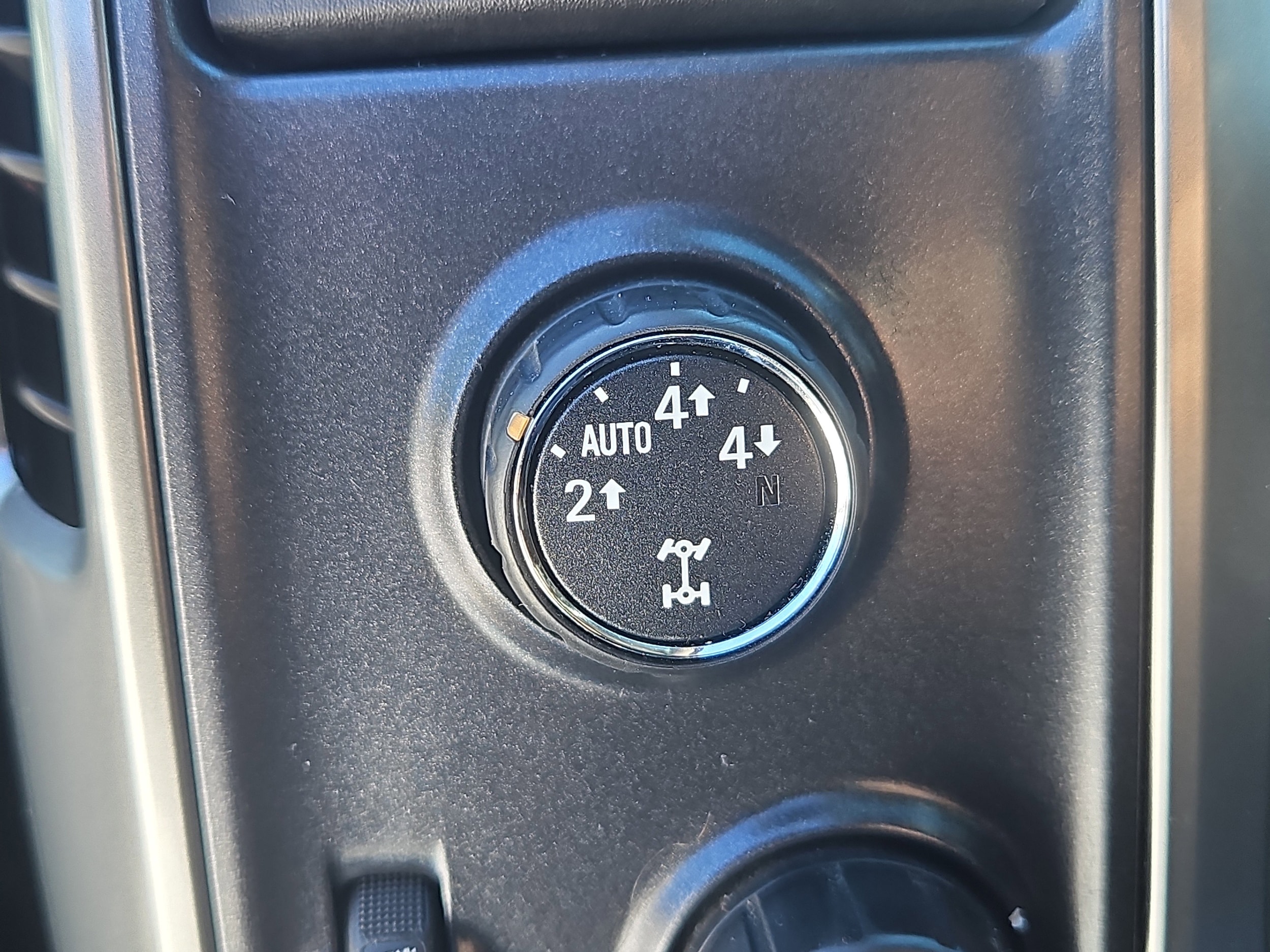 used 2014 Chevrolet Silverado 1500 car, priced at $18,952