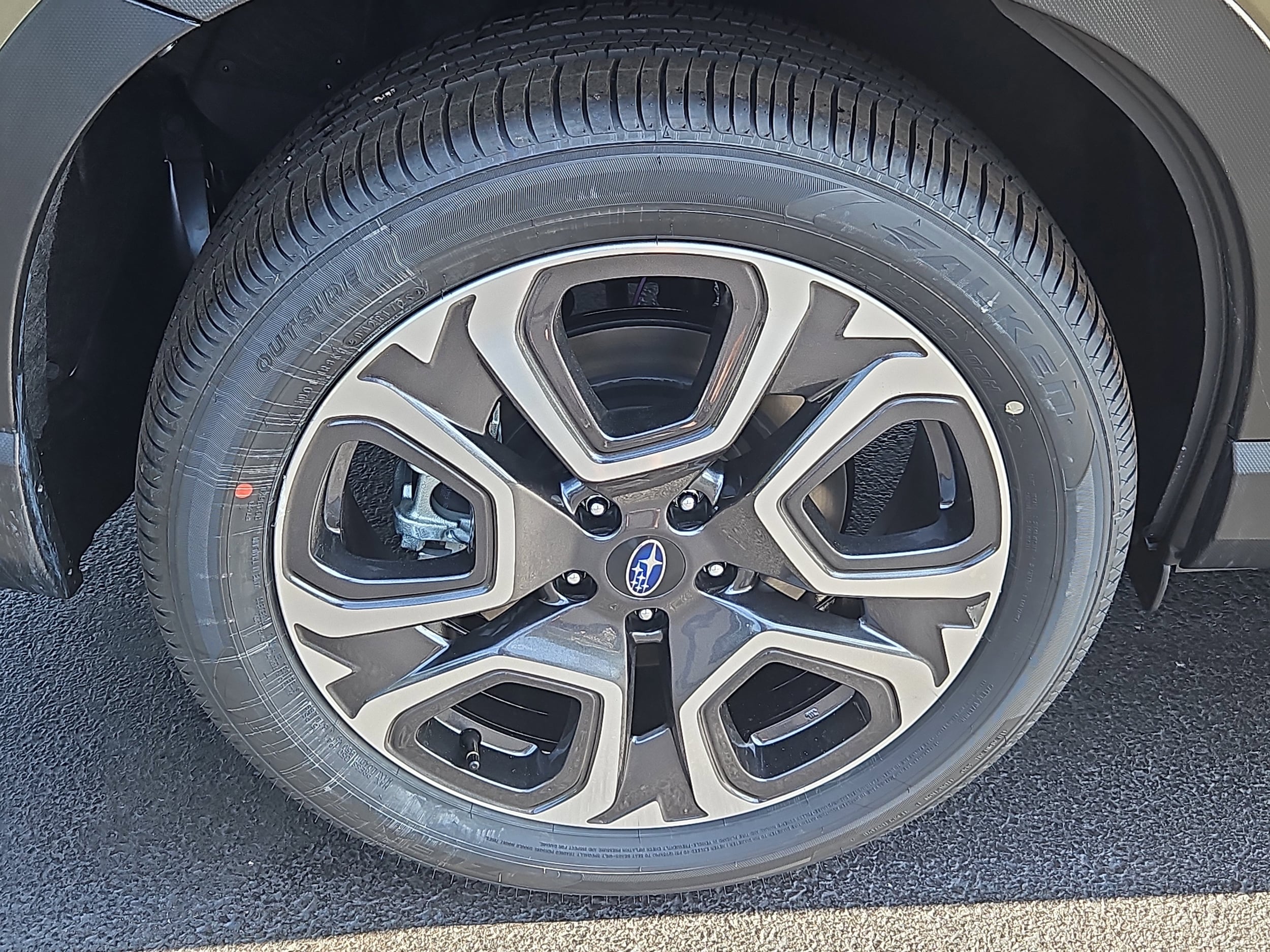 new 2025 Subaru Ascent car, priced at $48,675