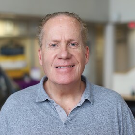 Staff member James O'Neill from ID_6a634e695e6a