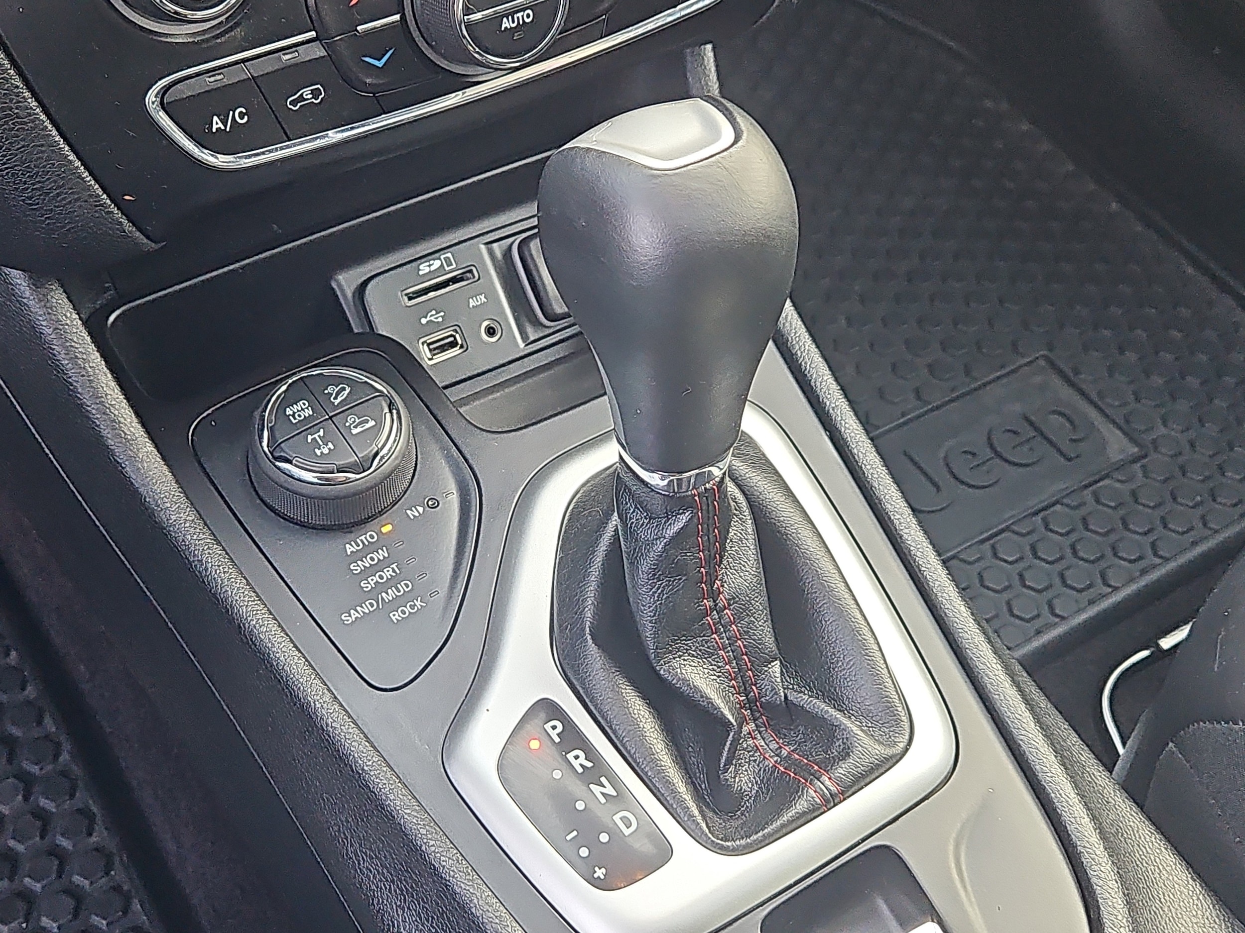 used 2018 Jeep Cherokee car, priced at $17,650