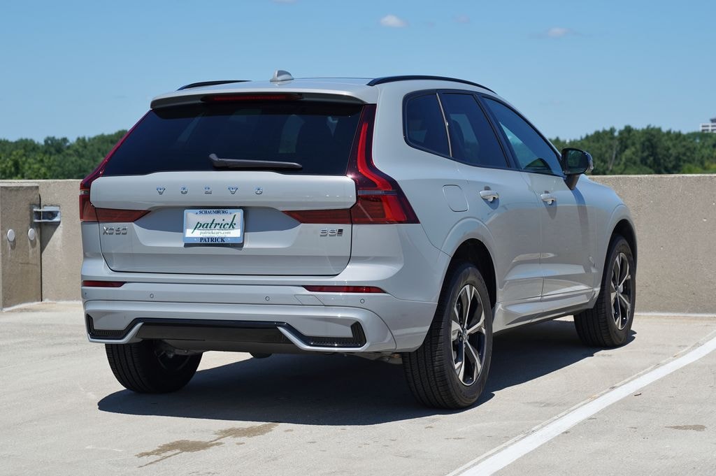 New 2026 Volvo XC60 B5 Core SUV