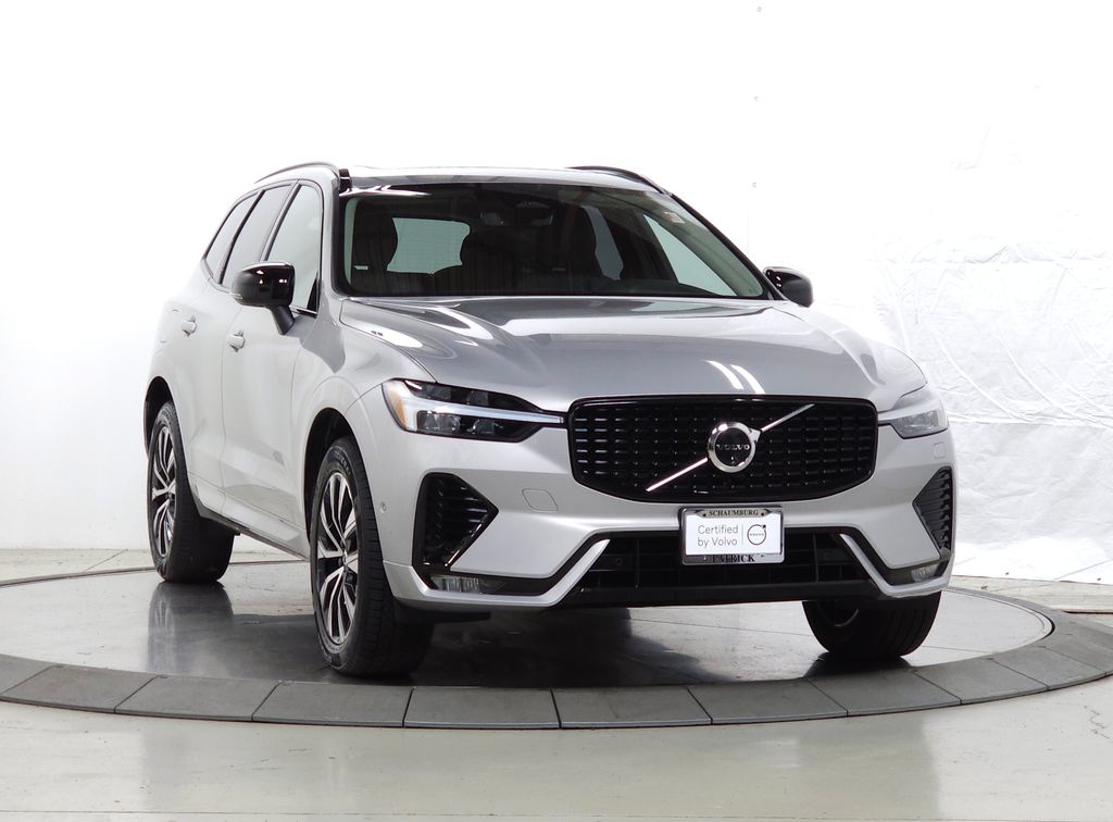 2025 Volvo XC60 B5 Plus Dark AWD's photo