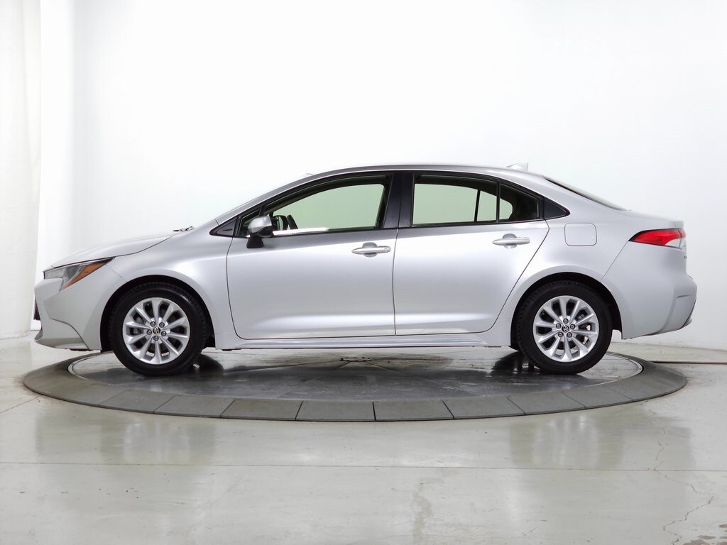 Used 2020 Toyota Corolla LE Sedan