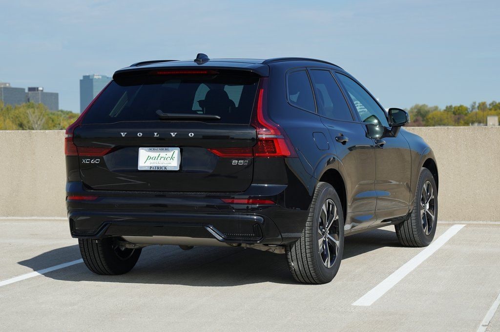 New 2026 Volvo XC60 B5 Core SUV