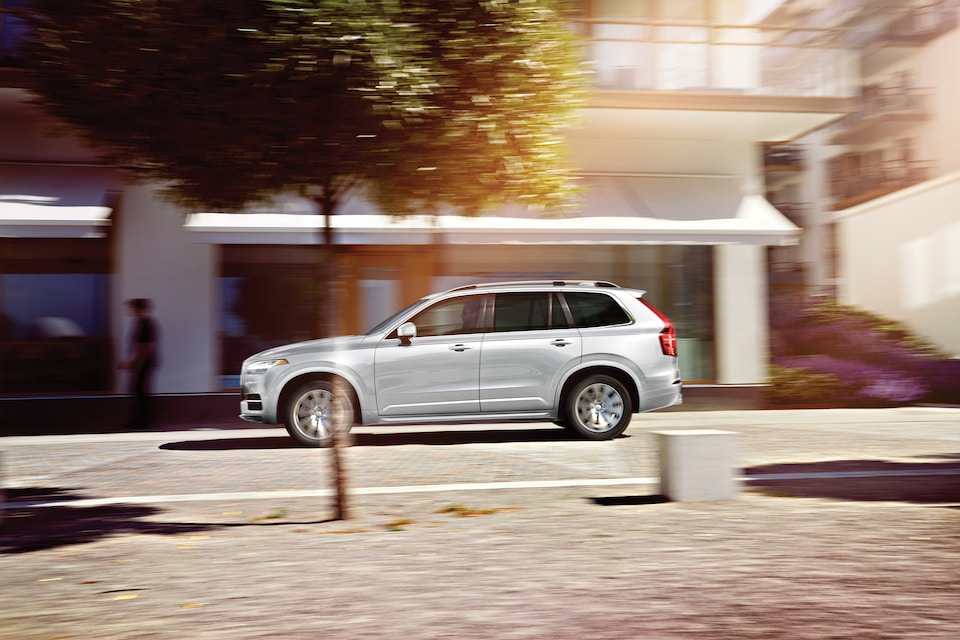 2019 Volvo XC90 Momentum