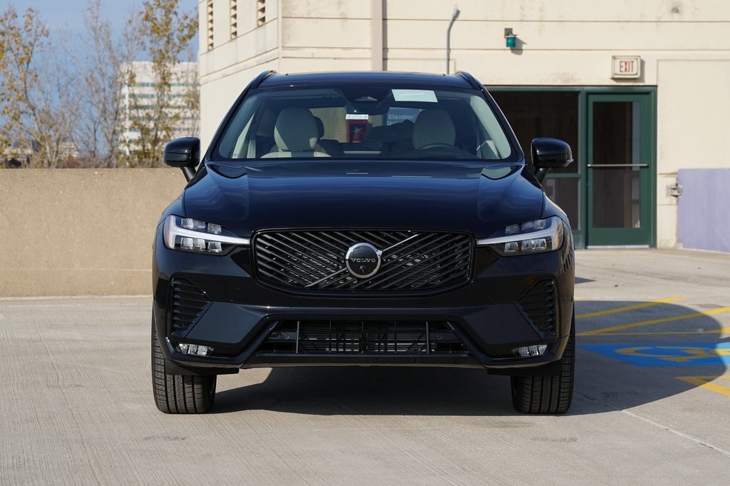 New 2026 Volvo XC60 B5 Ultra SUV