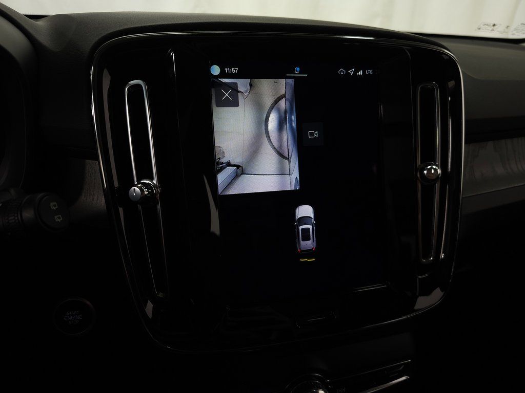 2026 Volvo XC40 Ultra - Photo 25