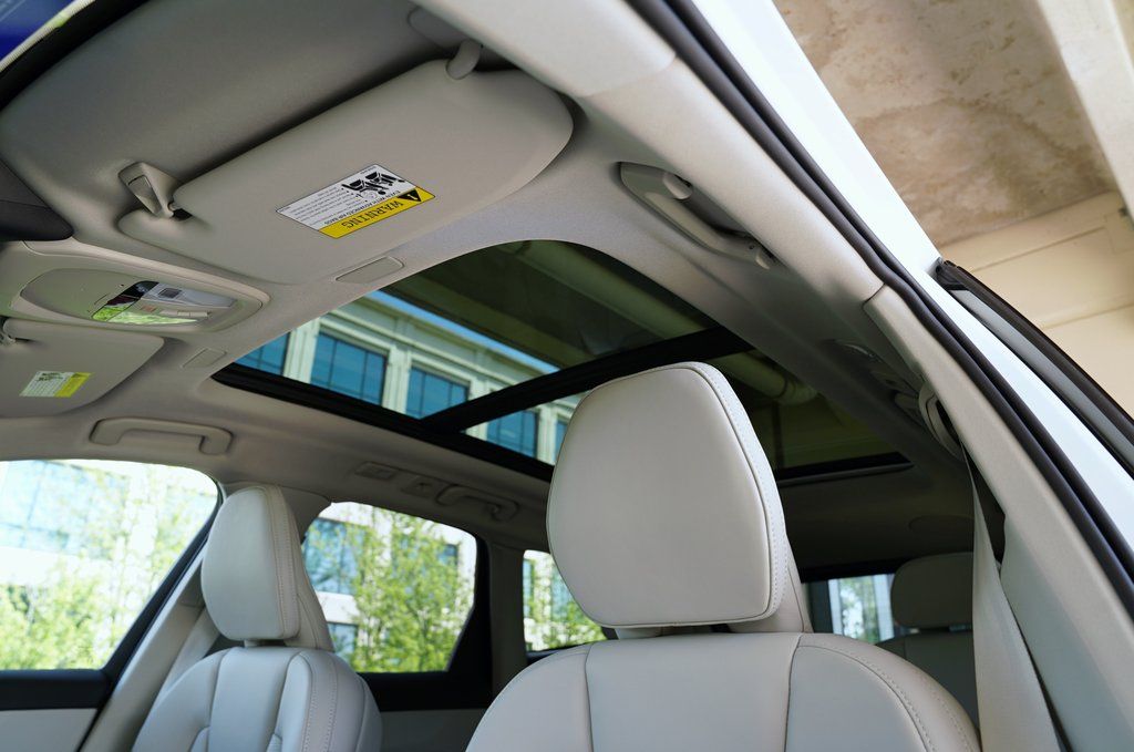 2026 Volvo XC60 Ultra - Photo 11