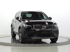 Used 2025 Volvo XC40 B5 Core Bright Theme SUV YV4L12UJ1S2560493 for Sale in Schaumburg, IL at Patrick Volvo Cars