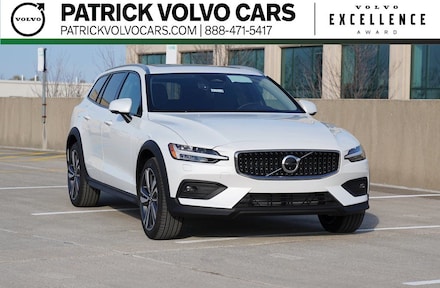 2026 Volvo V60 Cross Country B5 Plus AWD Wagon