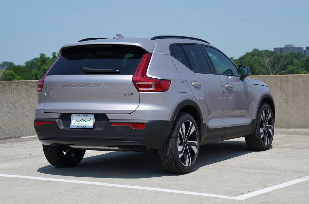 New 2026 Volvo XC40 B5 Plus SUV
