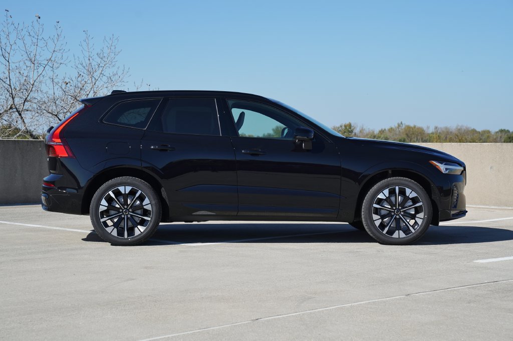 New 2027 Volvo XC60 Plus SUV