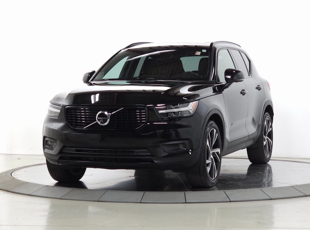 Used 2019 Volvo XC40 T5 R-Design SUV