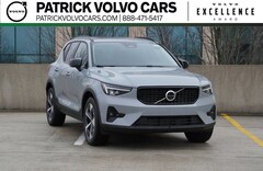 2026 Volvo XC40 B5 Plus SUV