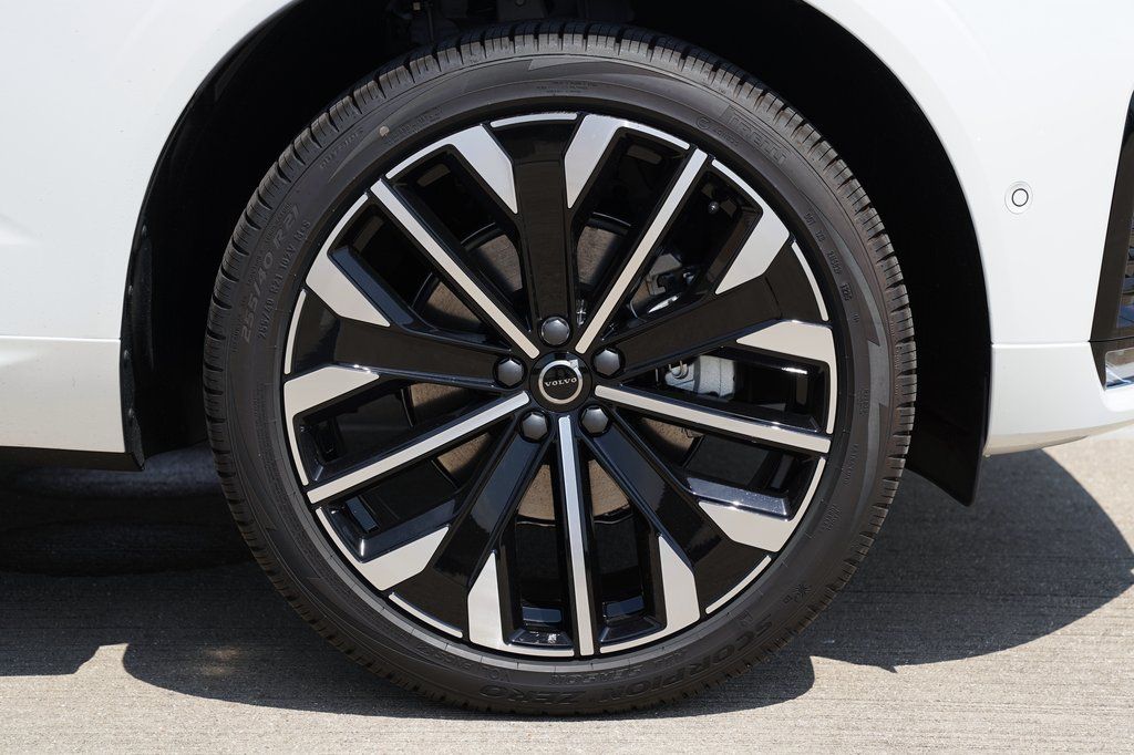 2026 Volvo XC60 Ultra - Photo 7