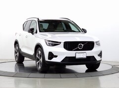 Used 2023 Volvo XC40 B5 AWD Plus Dark SUV YV4L12UW2P2943524 for Sale in Schaumburg, IL at Patrick Volvo Cars