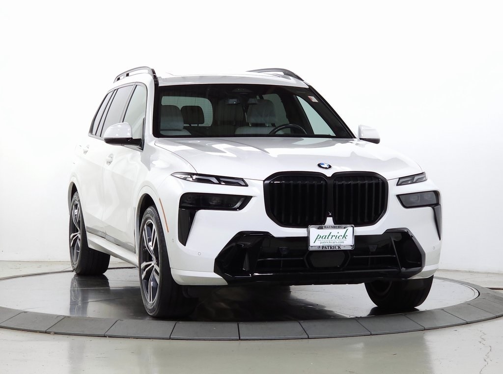 2024 BMW X7 40i's photo