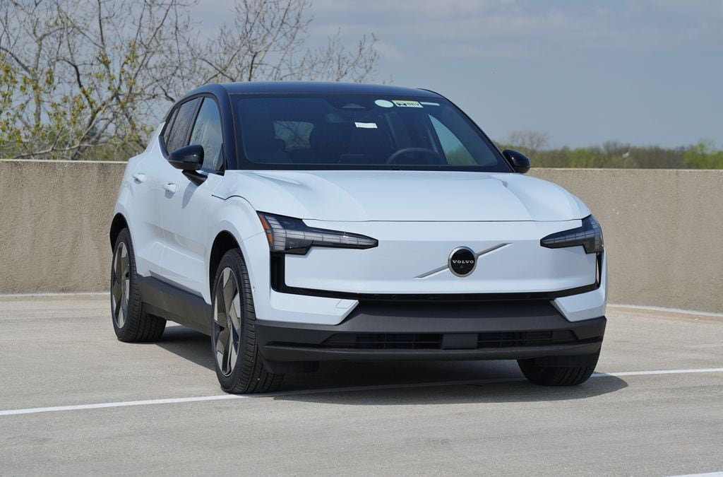 2026 Volvo EX30 Twin Motor Performance Ultra's photo
