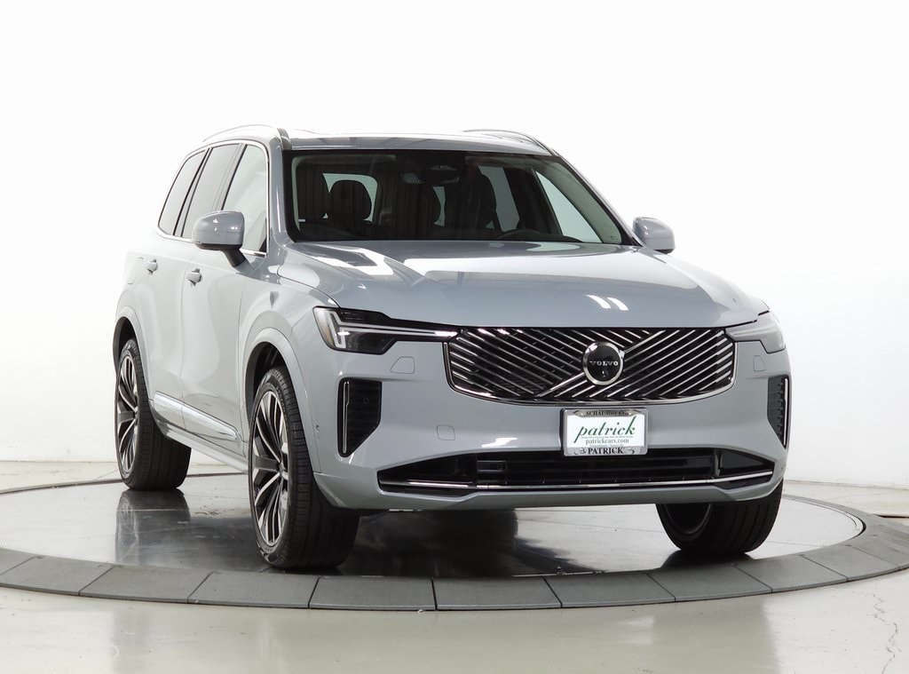 2026 Volvo XC90 Plus's photo
