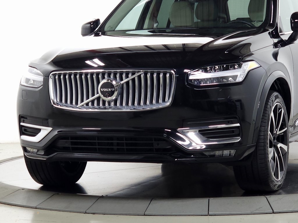 2024 Volvo XC90 B6 Plus Bright 7-Seater 4