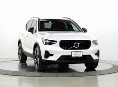 2025 Volvo XC40 B5 Ultra Dark Theme SUV for Sale in Schaumburg, IL at Patrick Volvo Cars