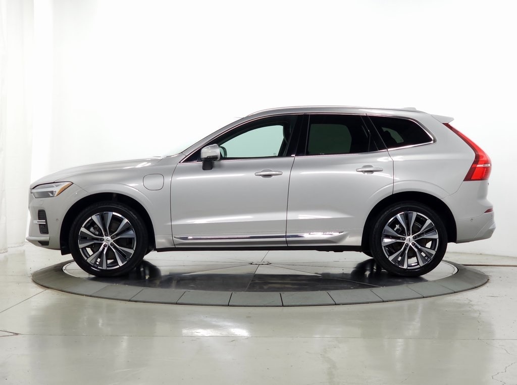 2022 Volvo XC60 Recharge Plug-In Hybrid T8 Inscription Expression Extended Range 5