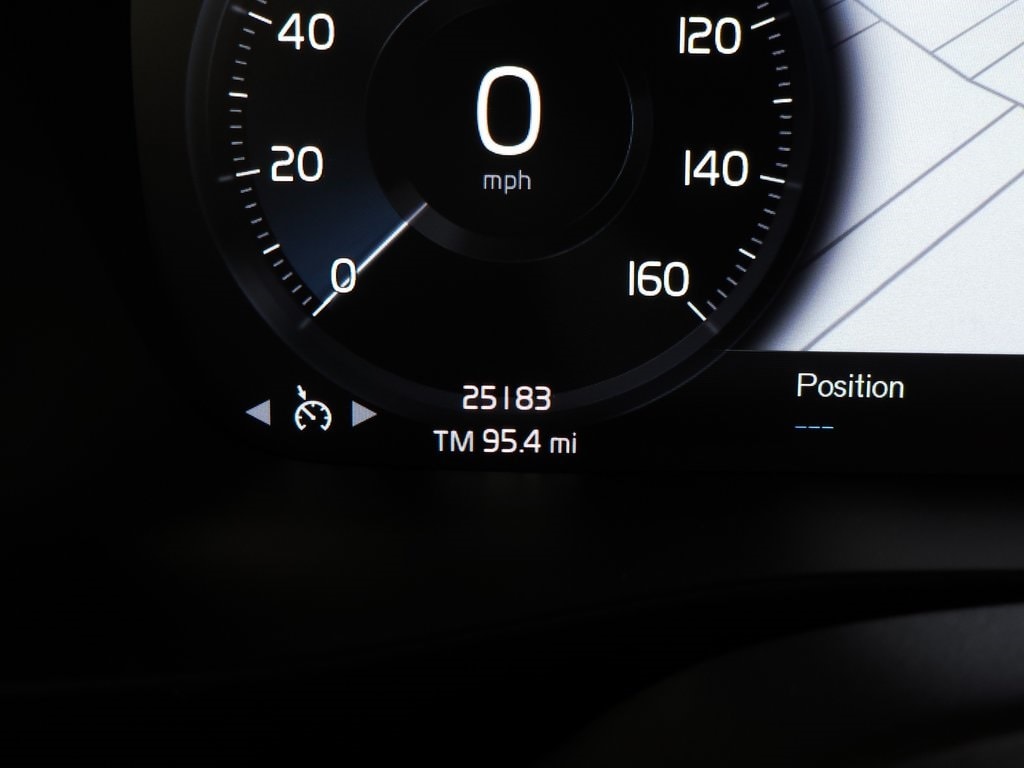 2021 Volvo XC40 T5 Momentum 22