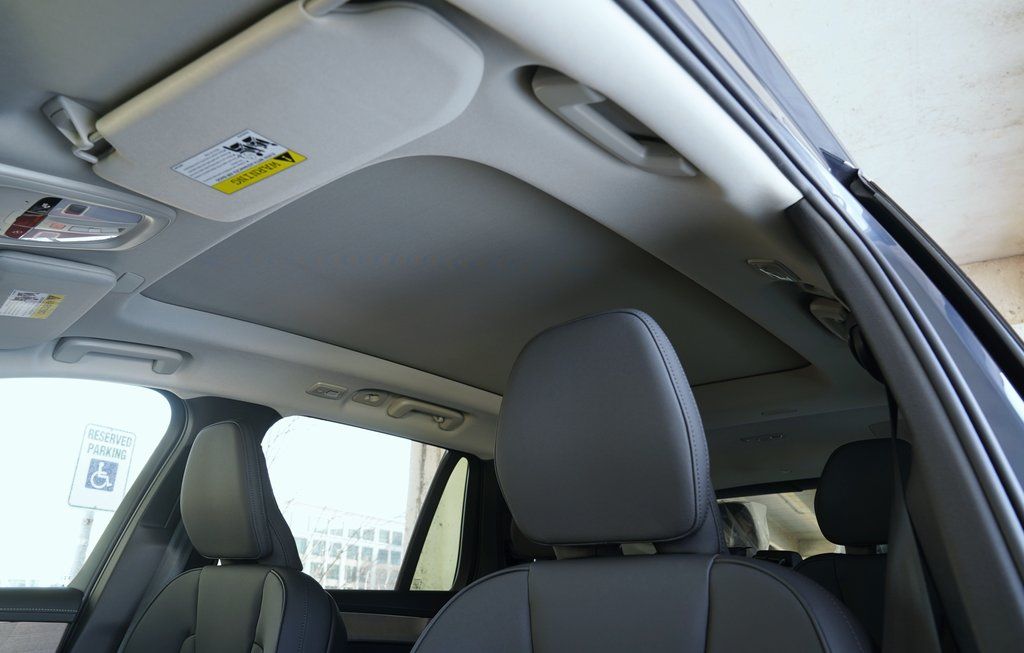 2026 Volvo XC90 Plus - Photo 10
