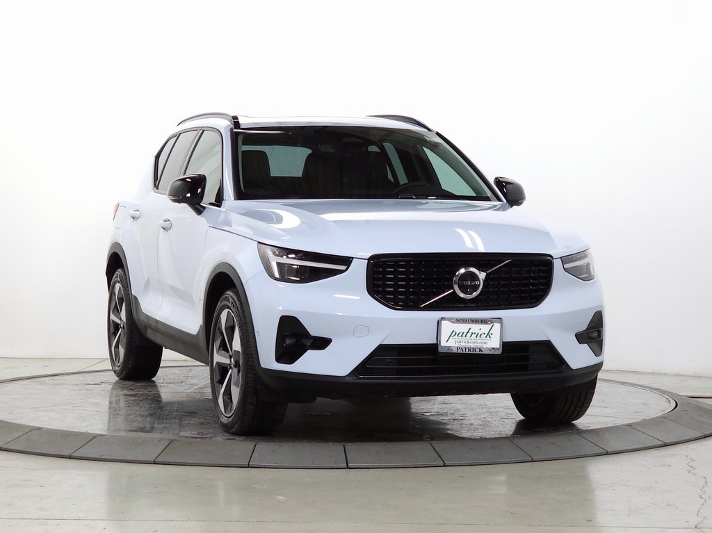 2026 Volvo XC40 Plus's photo