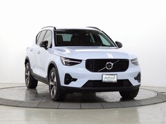 2026 Volvo XC40 B5 Plus AWD SUV for Sale in Schaumburg, IL at Patrick Volvo Cars
