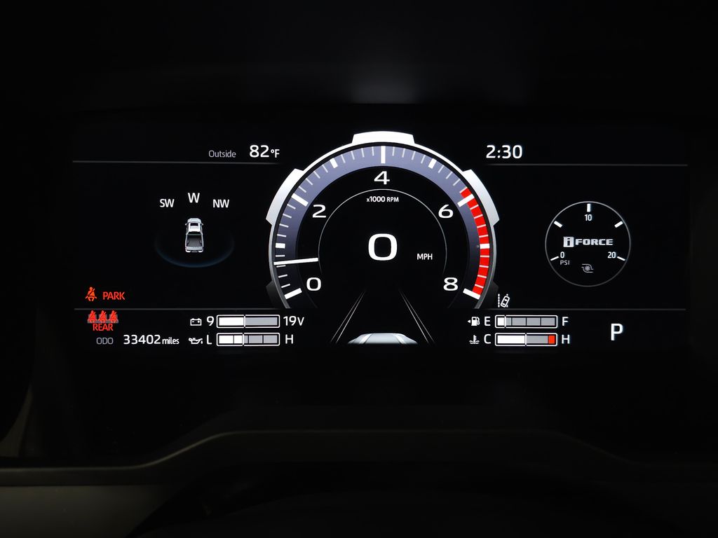 2024 Toyota Tundra Limited - Photo 19