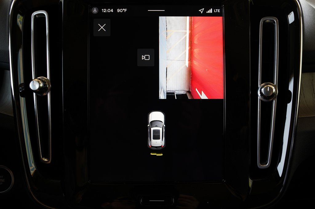 2026 Volvo XC40 Ultra - Photo 20