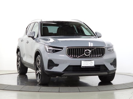 2025 Volvo XC40 B5 Core Bright Theme SUV