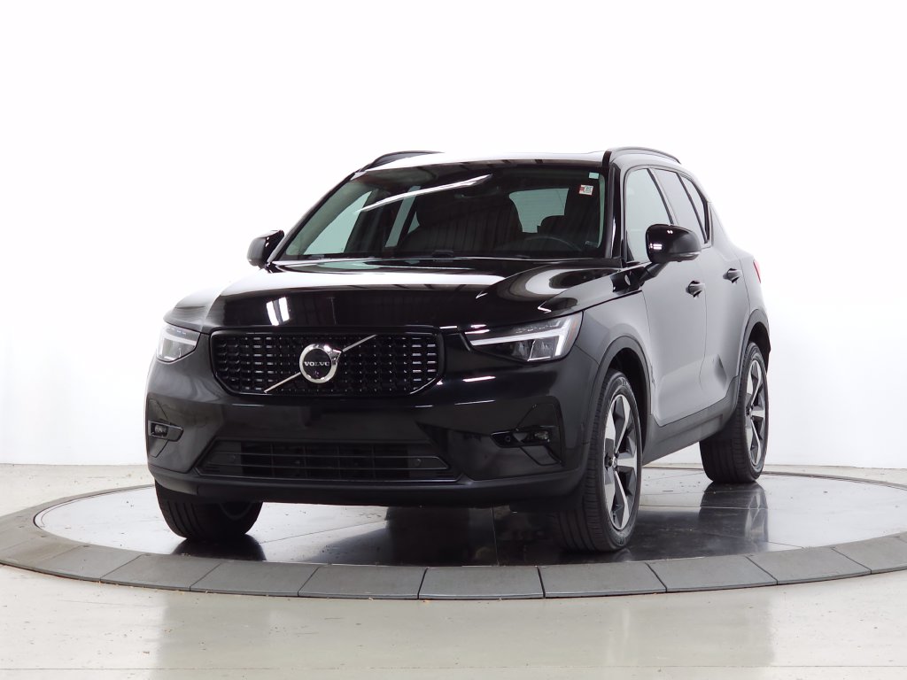 Certified 2023 Volvo XC40 B5 AWD Plus Dark SUV