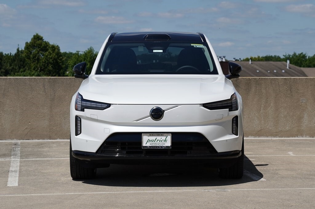 2025 Volvo EX90 Twin Motor Performance Ultra photo 2
