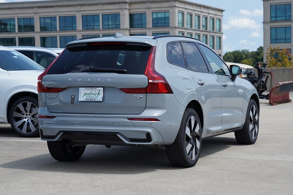 2025 Volvo XC60 Hybrid T8 Plus photo 4