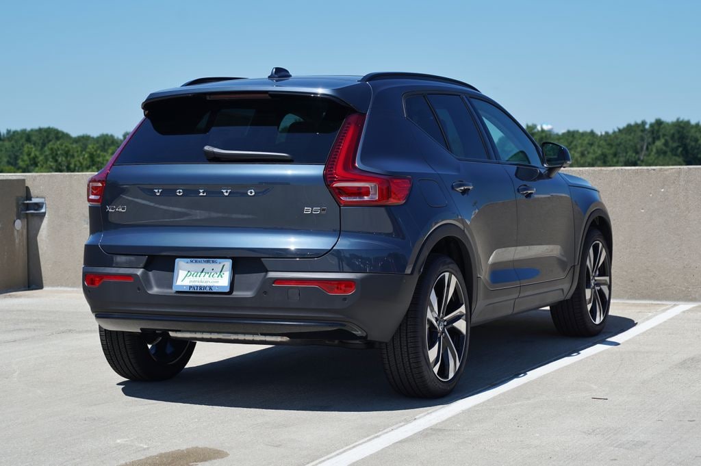 New 2026 Volvo XC40 B5 Ultra SUV