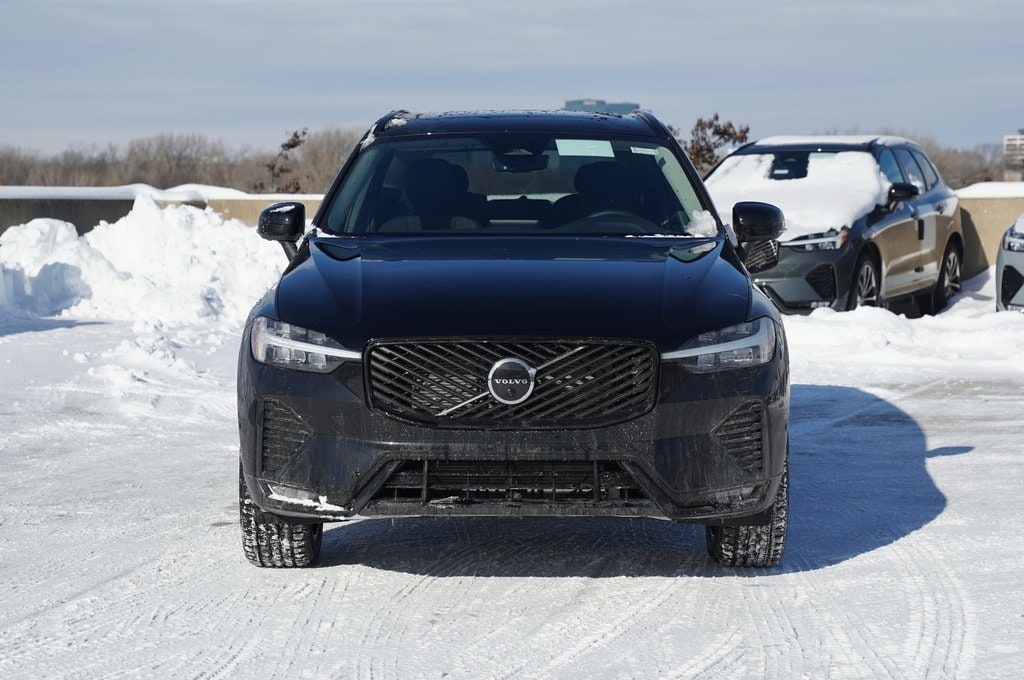 New 2026 Volvo XC60 B5 Plus SUV