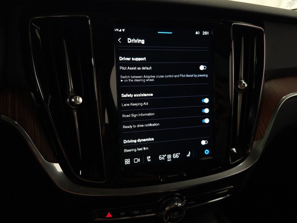 2025 Volvo V60 Cross Country Plus - Photo 21