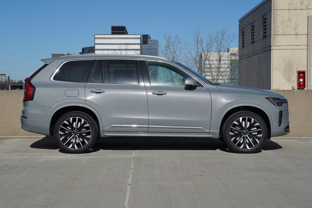 New 2026 Volvo XC90 plug-in hybrid T8 Plus 7-Seater SUV
