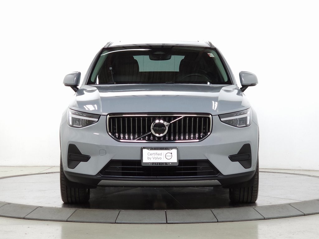 Certified 2025 Volvo XC40 B5 Core Bright Theme SUV