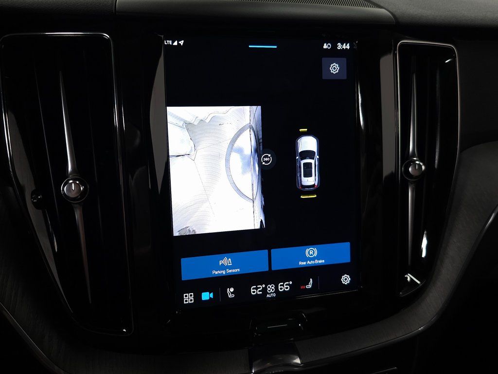 2025 Volvo XC60 Plus - Photo 26