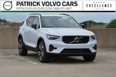 2026 Volvo XC40 B5 Ultra SUV for Sale in Schaumburg, IL at Patrick Volvo Cars