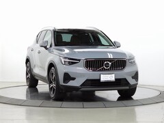 Used 2025 Volvo XC40 B5 Core Bright Theme SUV YV4L12UJ2S2589520 for Sale in Schaumburg, IL at Patrick Volvo Cars