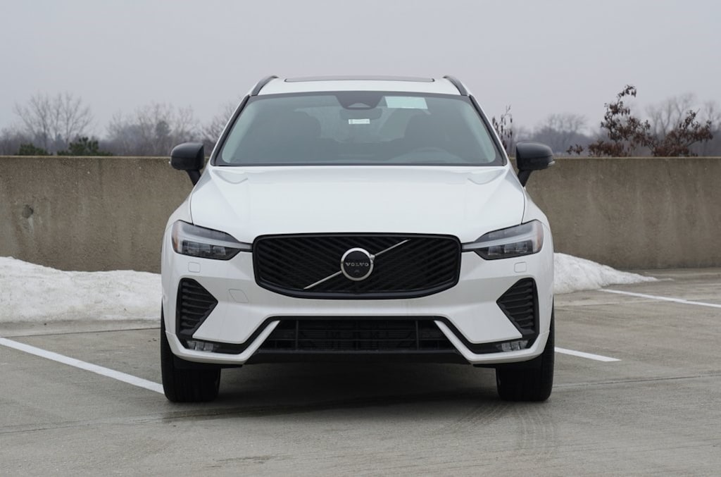 New 2026 Volvo XC60 B5 Ultra SUV
