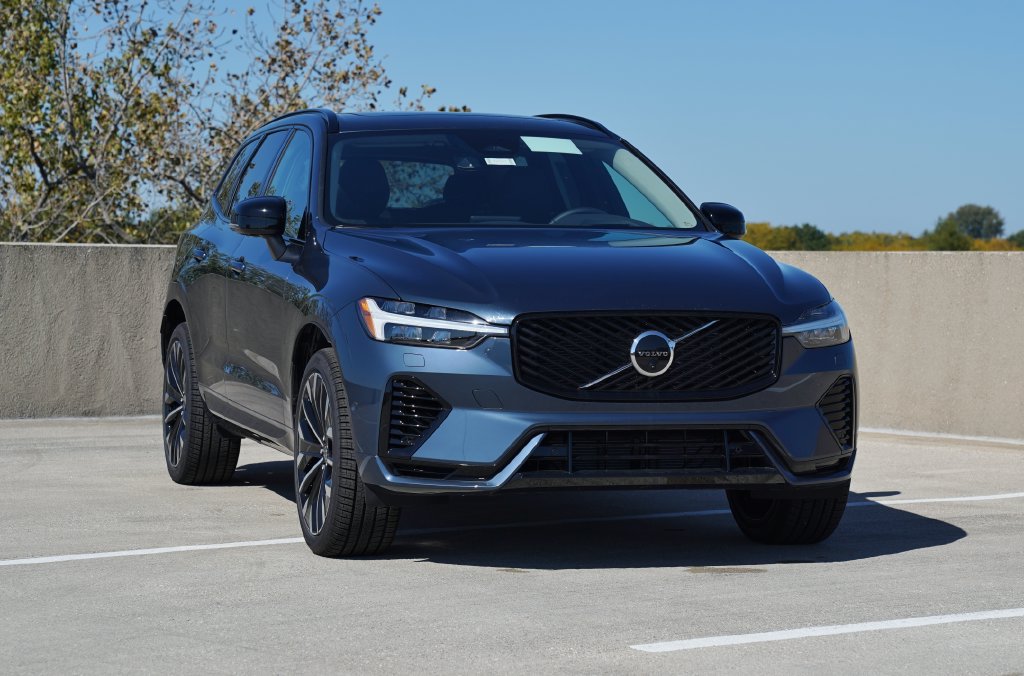 2027 Volvo XC60 plug-in hybrid T8 Ultra AWD SUV