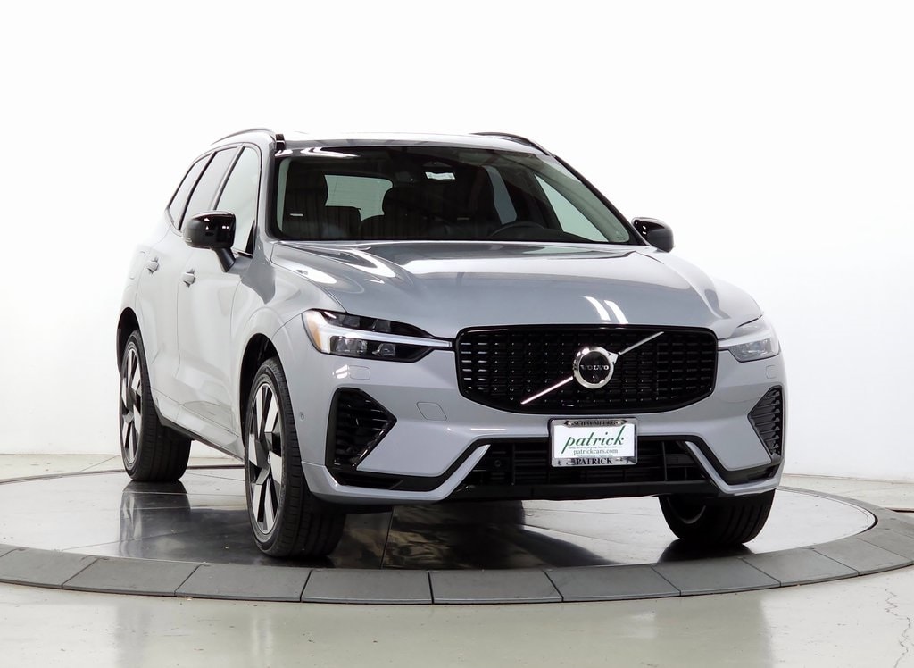 2025 Volvo XC60 Plus