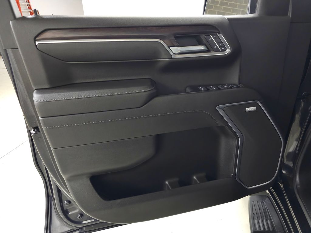 2022 GMC Sierra 1500 SLT - Photo 13